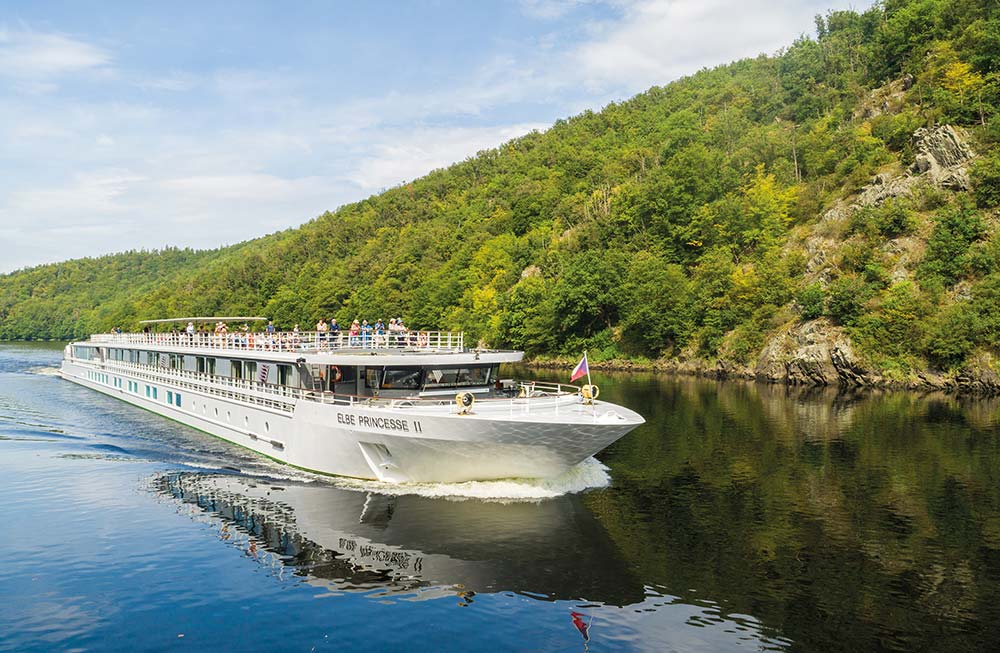 MS Elbe Princesse II Vessel, Germany, Vessel on River