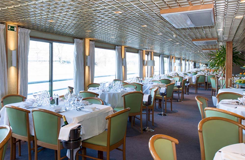 MS Botticelli Vessel, France, Restaurant