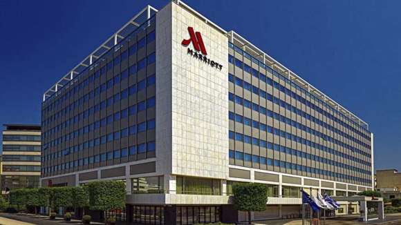 alt="Marriott