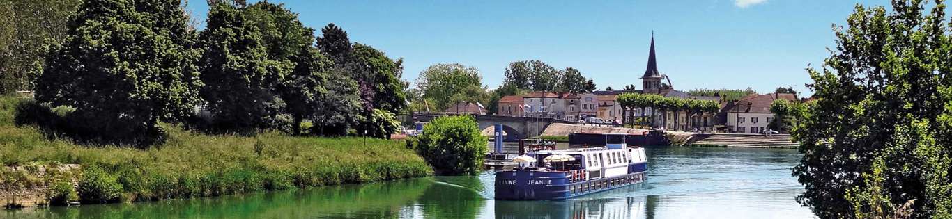 Peniche Jeanine Barge, France