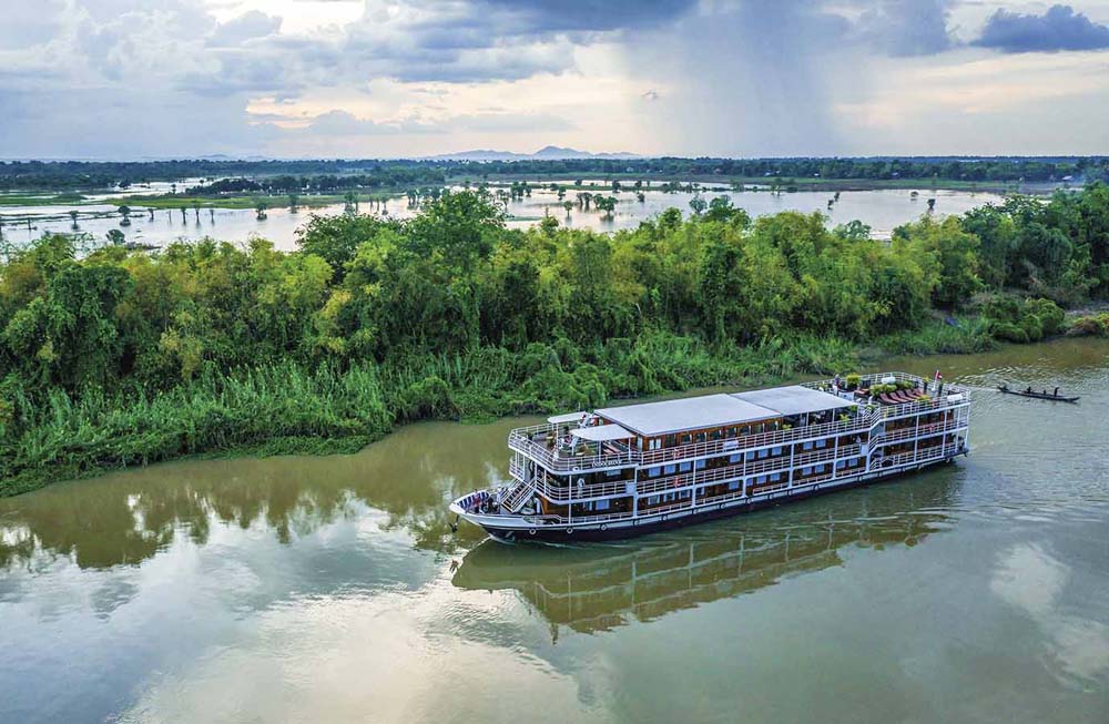 RV Indochine Vessel, Vietnam, Exterior