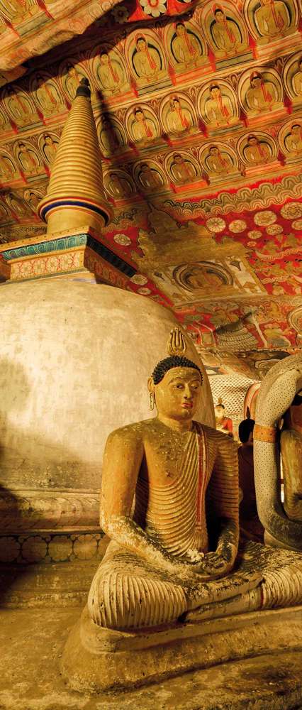 Dambulla Statues, Sri Lanka