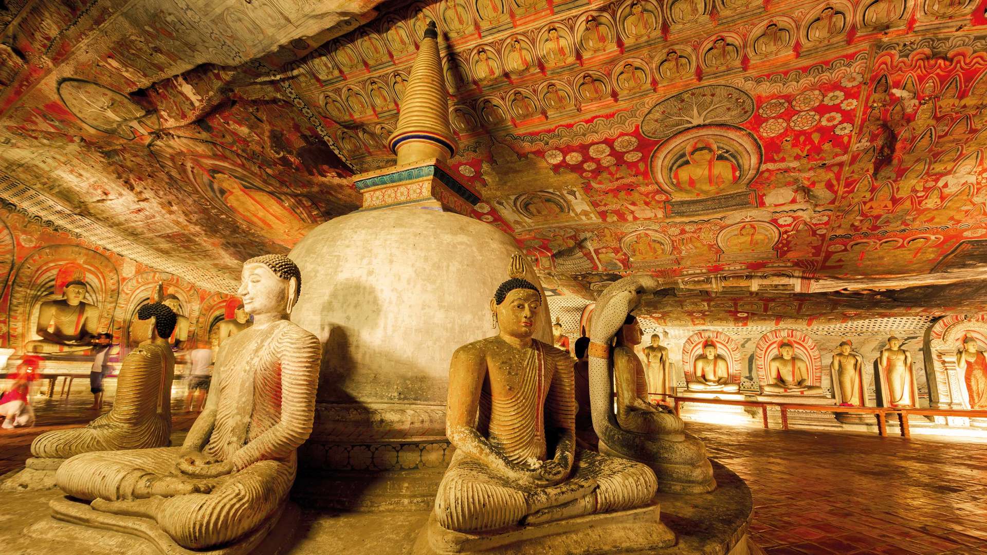 Dambulla Statues, Sri Lanka