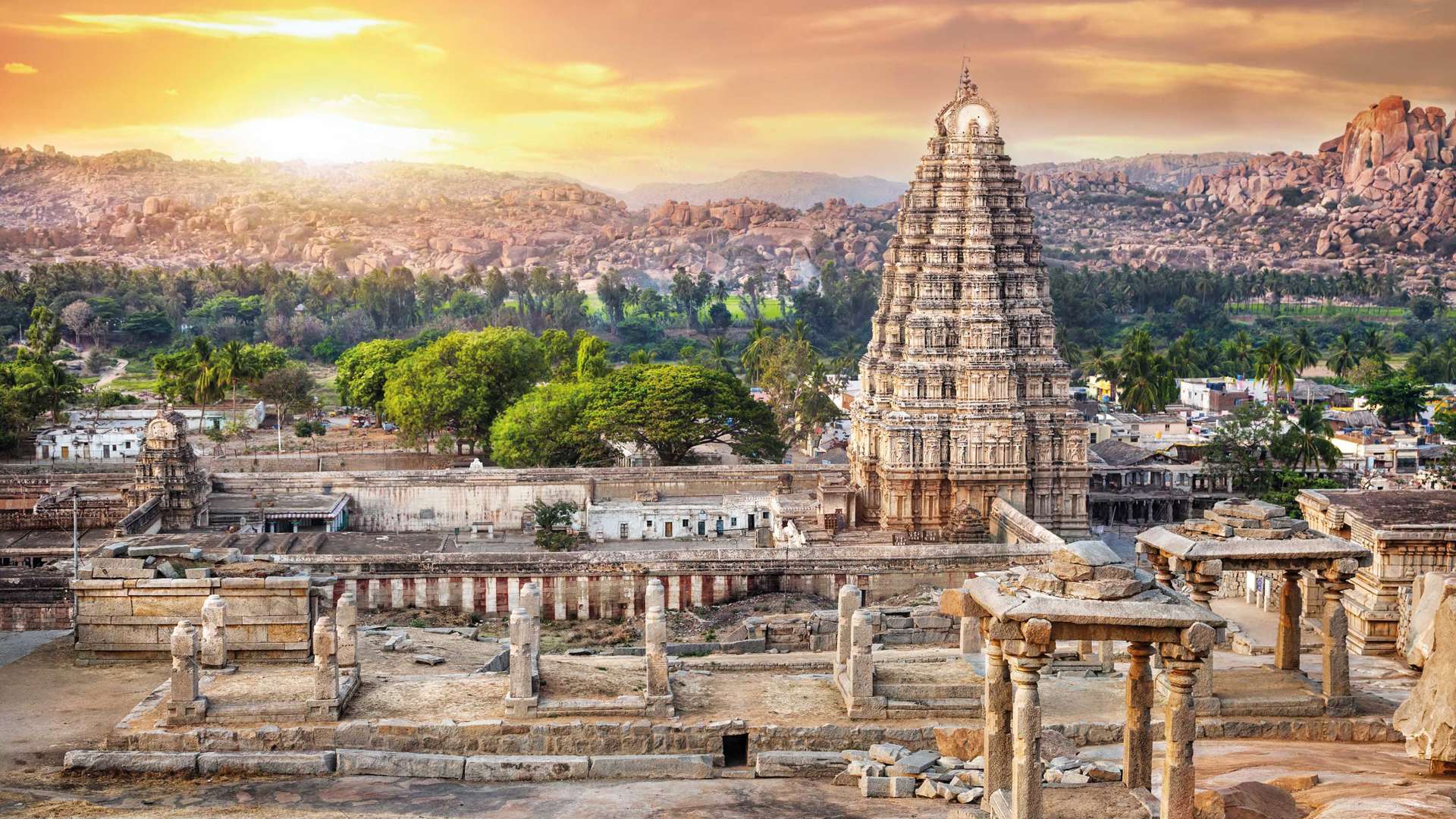 Virupaksha Temple, Hampi, India