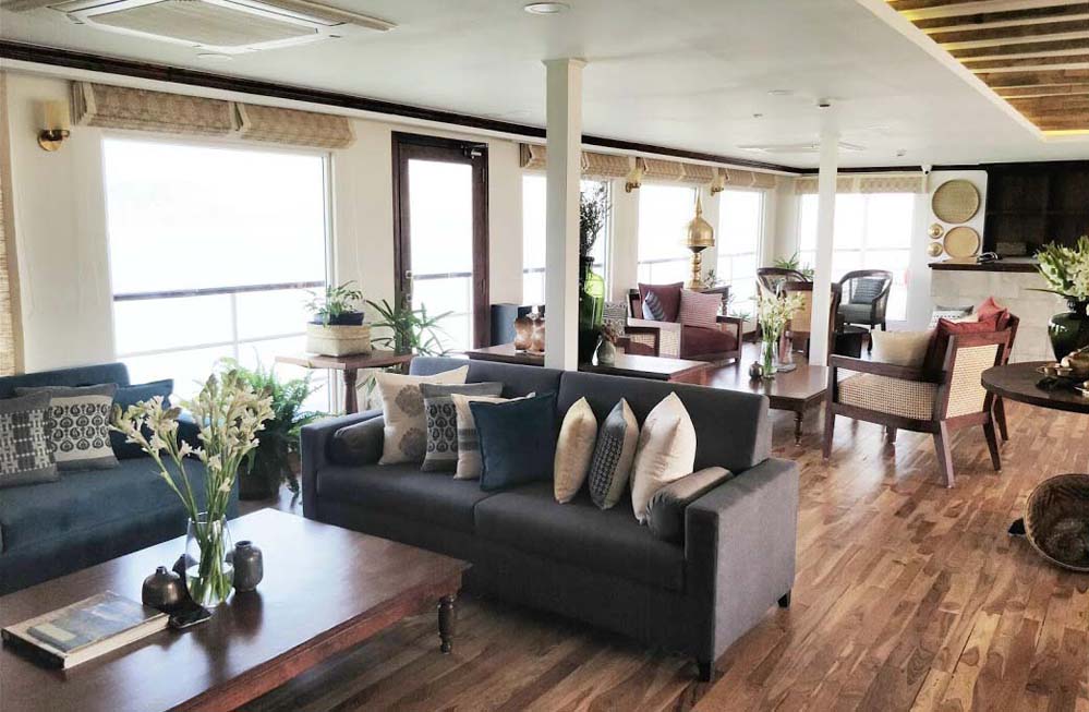 RV Charaidew II Vessel, India, Lounge