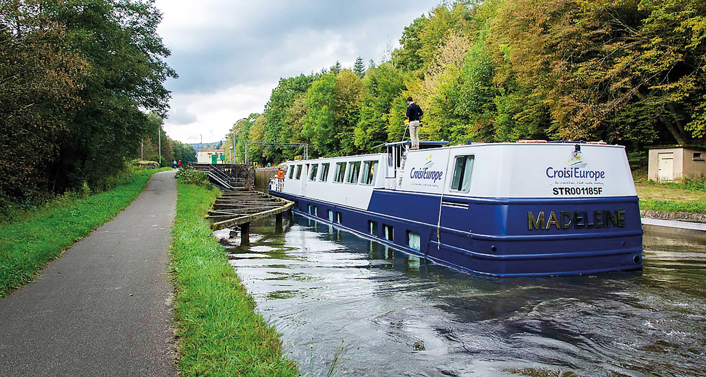 Peniche Madeleine Barge, Along the Marne Rhine Canal, France