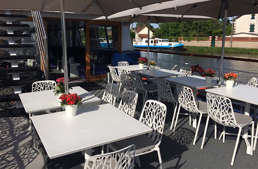 Peniche Deborah Barge Vessel, France, Outside Tables