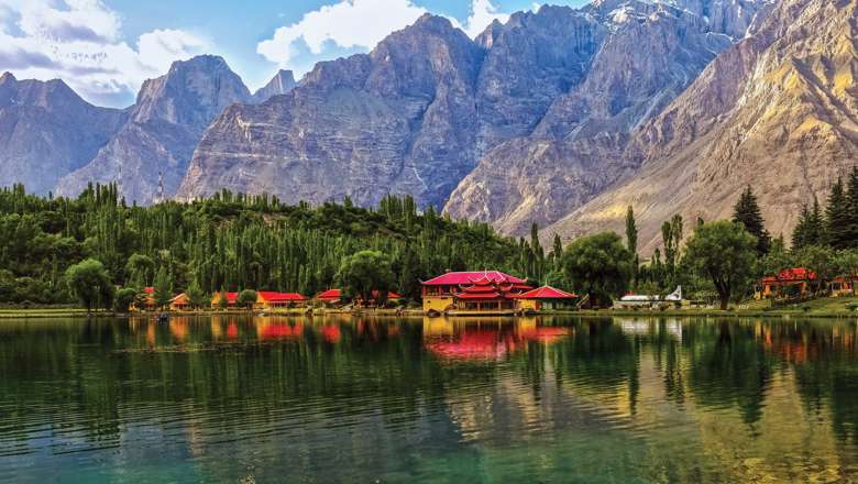 Lower Kachura Lake, Pakistan