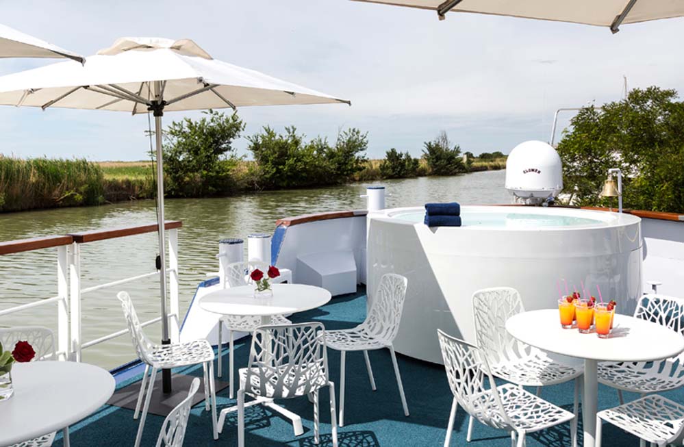 Peniche Anne Marie Barge Vessel, Sun Deck